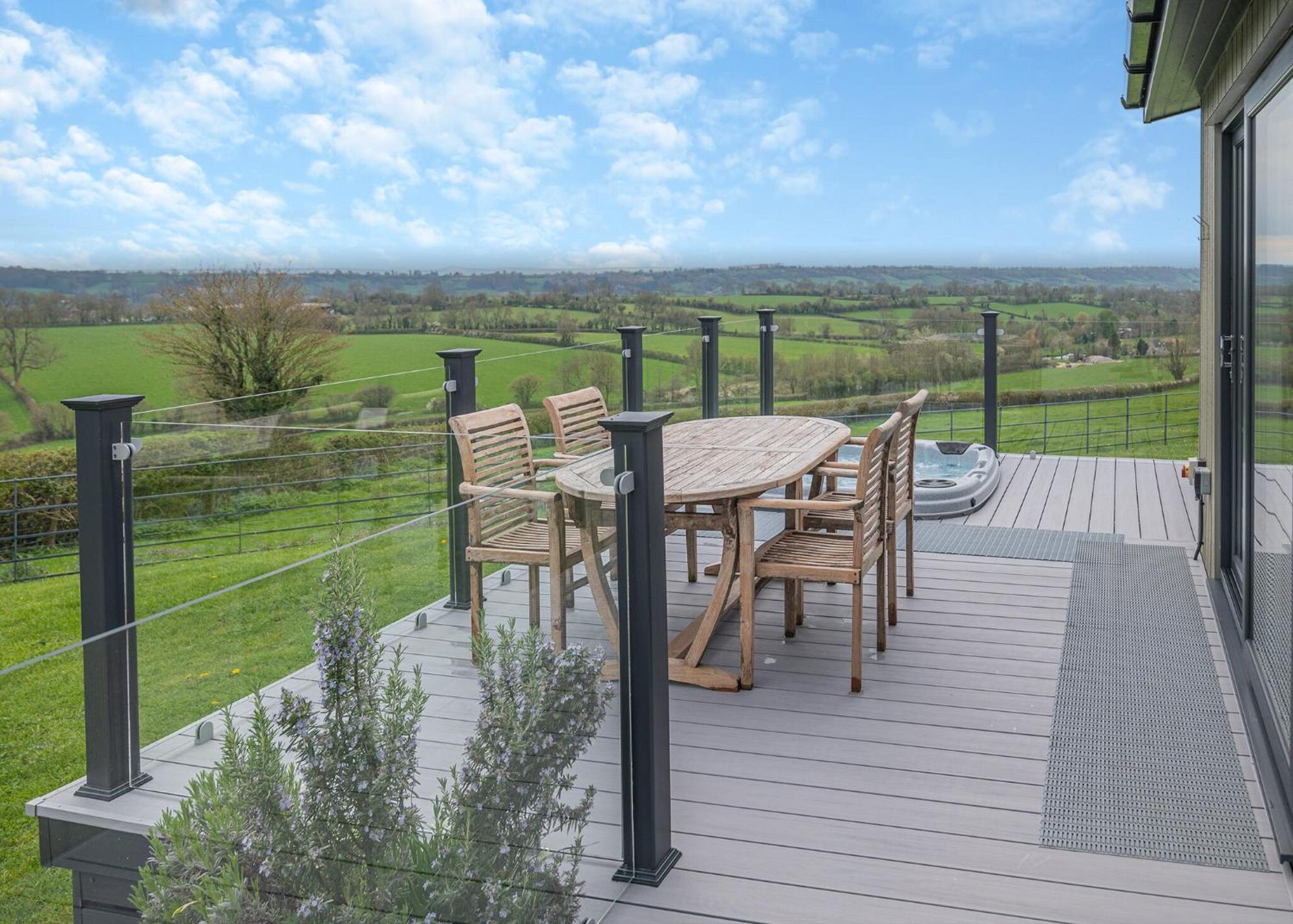 Midsomer Lodges Pilton Room photo